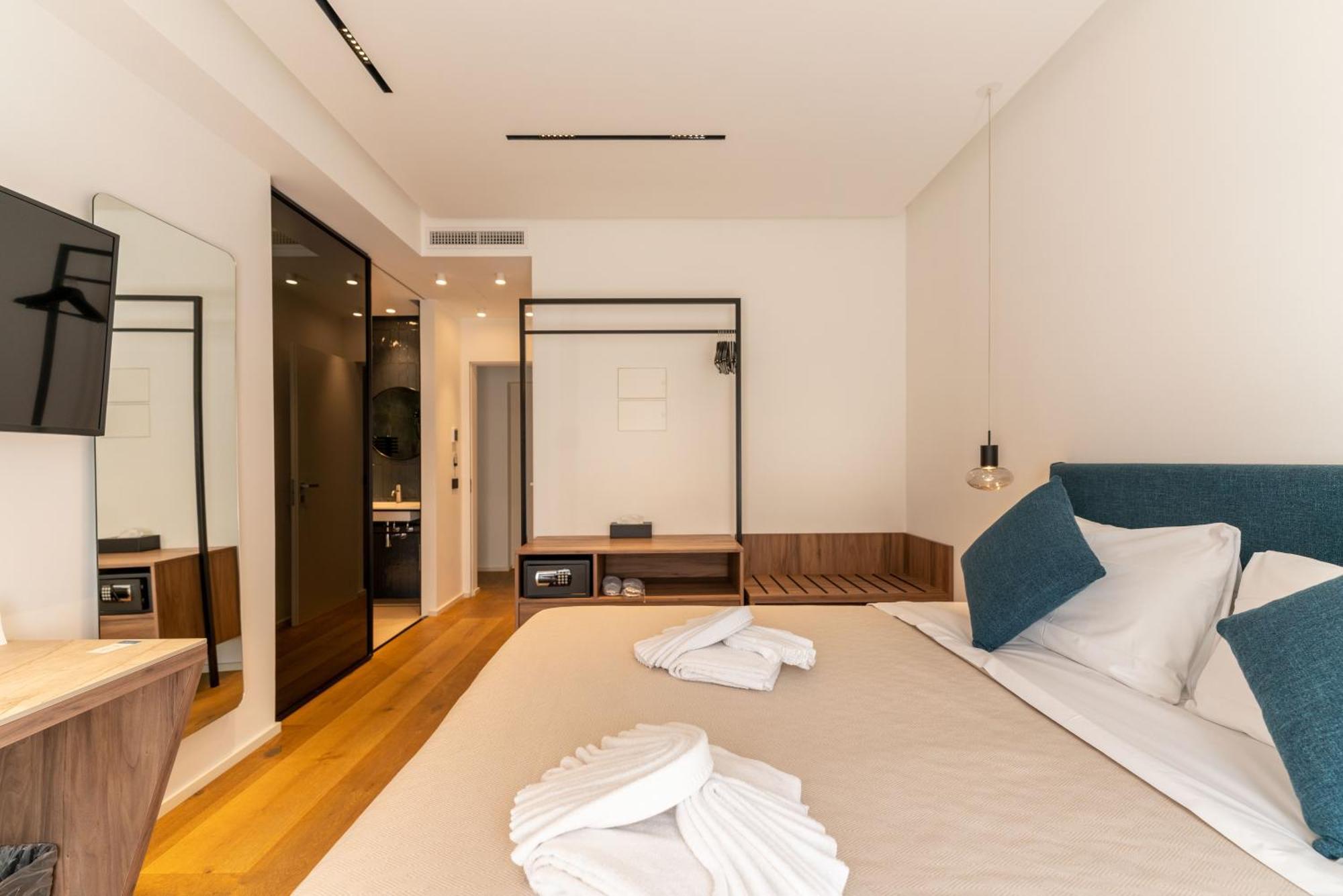 B&B Le Suites Di Costanza 체팔루 외부 사진